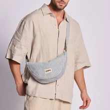 Carica l'immagine nel visualizzatore di Gallery, Hindbag - Borsa mezzaluna canvas - vari colori