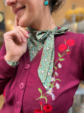 Carica l'immagine nel visualizzatore di Gallery, Circus - Camicetta fiocco Fiori d'autunno