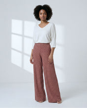 Carica l'immagine nel visualizzatore di Gallery, Surkana - Pantalone fluido Medaglioni Floreali Rosso