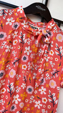 Carica l'immagine nel visualizzatore di Gallery, Circus - Abito Flowers Corallo - ultime XS e S