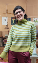 Carica l'immagine nel visualizzatore di Gallery, Surkana - Maglione in lana Righe verde - S