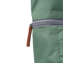 Carica l'immagine nel visualizzatore di Gallery, Zaino Roka London - Finchely Small - Cannella e Menta