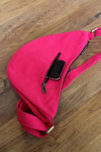 Carica l'immagine nel visualizzatore di Gallery, Hindbag - Borsa mezzaluna canvas - vari colori