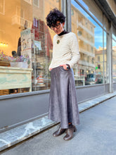 Carica l&#39;immagine nel visualizzatore di Gallery, BYoung - Gonna lunga ecopelle caffè
