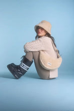 Carica l&#39;immagine nel visualizzatore di Gallery, Hindbag - Borsa mezzaluna Zafferano
