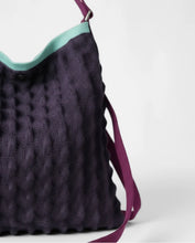 Carica l'immagine nel visualizzatore di Gallery, Surkana - Borsa Zaino viola
