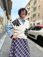 Carica l'immagine nel visualizzatore di Gallery, BYoung - Gilet Maxi Fiori
