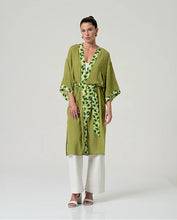 Carica l'immagine nel visualizzatore di Gallery, Surkana - Kimono floreale Verde
