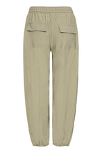 Carica l'immagine nel visualizzatore di Gallery, BYoung - Pantalone cargo Salvia
