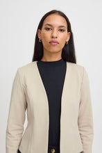 Carica l'immagine nel visualizzatore di Gallery, Ichi - Giacca Kate corta elasticizzata sabbia
