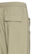 Carica l'immagine nel visualizzatore di Gallery, BYoung - Pantalone cargo Salvia
