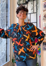 Carica l&#39;immagine nel visualizzatore di Gallery, Pepa Loves - Camicetta Rondini
