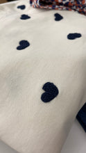 Carica l&#39;immagine nel visualizzatore di Gallery, Ichi - Felpa Cuoricini Blu
