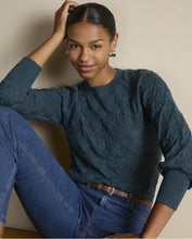 Carica l'immagine nel visualizzatore di Gallery, Surkana - Maglione lavorato Petrolio
