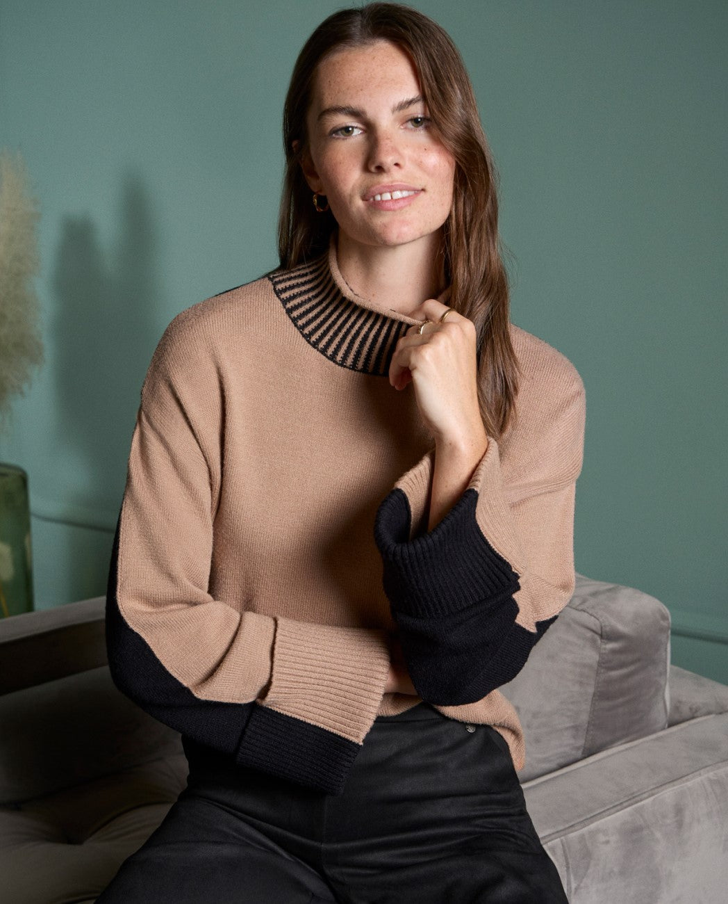 Surkana - Maglione bicolor Cappuccino e Nero