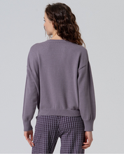 Carica l'immagine nel visualizzatore di Gallery, Surkana - Maglioncino malva scuro
