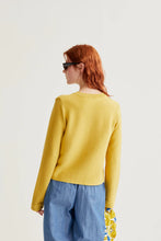 Carica l'immagine nel visualizzatore di Gallery, Compania Fantastica - Cardigan Giallo
