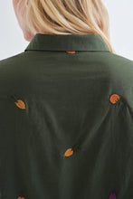 Carica l'immagine nel visualizzatore di Gallery, Compania Fantastica - Camicia Verdurine
