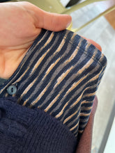 Carica l&#39;immagine nel visualizzatore di Gallery, Surkana - Camicetta fantasia Inverno
