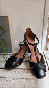 Scarpette francesi con tacco - Nero