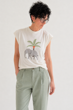 Carica l'immagine nel visualizzatore di Gallery, Compania Fantastica - Tshirt Elefante
