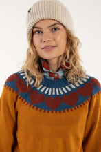 Carica l'immagine nel visualizzatore di Gallery, Danefae - Maglione Nordico 50% lana Senape - M
