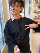 Carica l&#39;immagine nel visualizzatore di Gallery, Pepa Loves - Cardigan Nero bottoni Cuore
