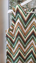 Carica l&#39;immagine nel visualizzatore di Gallery, Surkana - Top ZigZag Verde - L e XL
