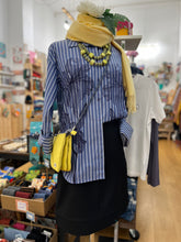 Carica l'immagine nel visualizzatore di Gallery, BYoung - Camicia Maxi Fiori
