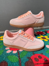 Carica l'immagine nel visualizzatore di Gallery, Yumas - Sneaker Salmone
