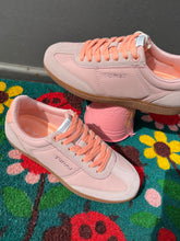 Carica l'immagine nel visualizzatore di Gallery, Yumas - Sneaker Salmone
