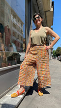 Carica l&#39;immagine nel visualizzatore di Gallery, Xantik - Pantalone cropped Biglie - S M L XL
