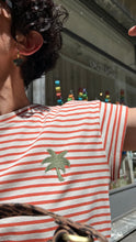 Carica l'immagine nel visualizzatore di Gallery, Compania Fantastica - Tshirt Righe e Palma
