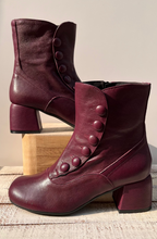 Carica l&#39;immagine nel visualizzatore di Gallery, Mosaique - Tronchetto bottoncini Bordeaux
