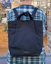 Carica l&#39;immagine nel visualizzatore di Gallery, Slang - Zaino Jolo - 3 colori
