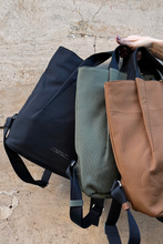Carica l&#39;immagine nel visualizzatore di Gallery, Slang - Zaino Jolo - 3 colori

