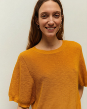Carica l'immagine nel visualizzatore di Gallery, Systemaction - Maglia filato Ocra lurex
