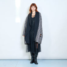 Carica l'immagine nel visualizzatore di Gallery, Vintage - Cappottino Fantasia Comics
