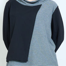 Carica l'immagine nel visualizzatore di Gallery, Vintage - Maglia asimmetrica Righine grigio
