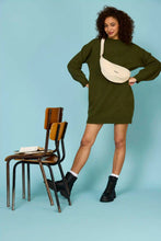 Carica l&#39;immagine nel visualizzatore di Gallery, Hindbag - Borsa mezzaluna Zafferano
