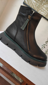 BF - Bueno - Stivaletto nero zeppa (profilo verde) - 37 e 38